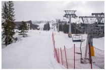 08s  in questo punto si esce dal bosco, a 100 metri dall'arrivo dalla cabinovia Magnolta e proprio davanti alla partenza di una seggiovia che sale più in alto