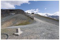 51s  decisamente bruttino come posto, ci sono arrivato solo una volta con la funivia per salire verso il Castore, gita poi fallita causa meteo, clicca   QUI