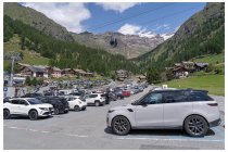60s  ore 12e15, 5,6 chilometri di discesa per perdere 820 metri di quota, qui rimetto le gomme sull'asfalto