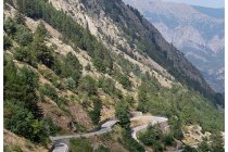 07s  il vallone è particolarmente selvaggio, nella prima parte stretto e scosceso, poi si apre un pò e c'è qualche alpeggio