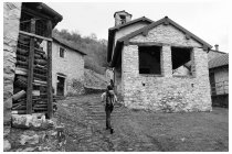 05s  la chiesetta di Sant'Anna a Corniga