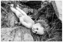 08s  tra le baite abbandonate e diroccate spunta sempre qualche oggetto di chi ha abitato in quei posti