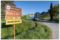 74s  Terzo giorno, dopo aver fatto colazione (al benzinaio dove abbiamo cenato) torniamo sulla traccia dell'eroica, direzione Buonconvento