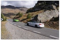 29s  sarà che ormai l'ora (16e45) si fa tarda, ma c'è pochissimo traffico, per lo più moto , pochissimi ciclisti che scendono e qualche somaro che arriva fin dall'Austria per venire sgasare sui passi