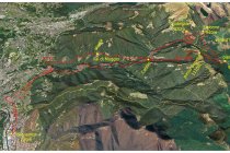 02s  in rosso il percorso, (in giallo il confine di stato) partenza in Italia a Maslianico, poi su per la val di Muggio fino a rientrare in Italia a Erbonne e di nuovo in Svizzera al passo Bonello, lunghezza totale 43,5 chilometri con 1250 metri di dislivello