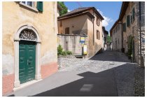 04s  la val di Muggio è percorsa da due strade, una per versante della valle, io trovo molto piacevole risalirla facendo la strada che passa per Monte, praticamente zero traffico