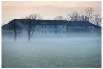 03s  dopo aver attraversato Pozzuolo Martesana mi dirigo verso Trucazzano, sempre tra prati e campi addormentati e ricoperti di brina. Le mie mani sono gelate dopo 10 minuti