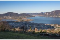 07s  inizio a salire alle spalle di Iseo lungo una larga strada verso Polaveno, traffico zero fortunatamente....