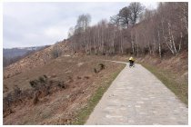 14s  la salita alterna tratti più pedalabili ad altri abbastanza estremi, in fatto di pendenza...