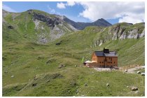 72s  dopo un pò di riposo riprendiamo le bici, dobbiamo perdere 1200 metri di dislivello per arrivare alla quota di Laudes in val Venosta