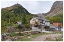 50s  rifugio alpe Campo, 2064 metri, qui sono passato una volta a piedi, la mia unica in val di Campo, con Fabio avevamo salito il piz Orsera, proprio lussù alle spalle del rifugio, clicca   QUI