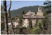 25s  lascio l'eremo e faccio la discesa più lunga della giornata, fino a Ponte Nizza in valle Staffora