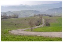 30s  giù verso la piemontese val Curone